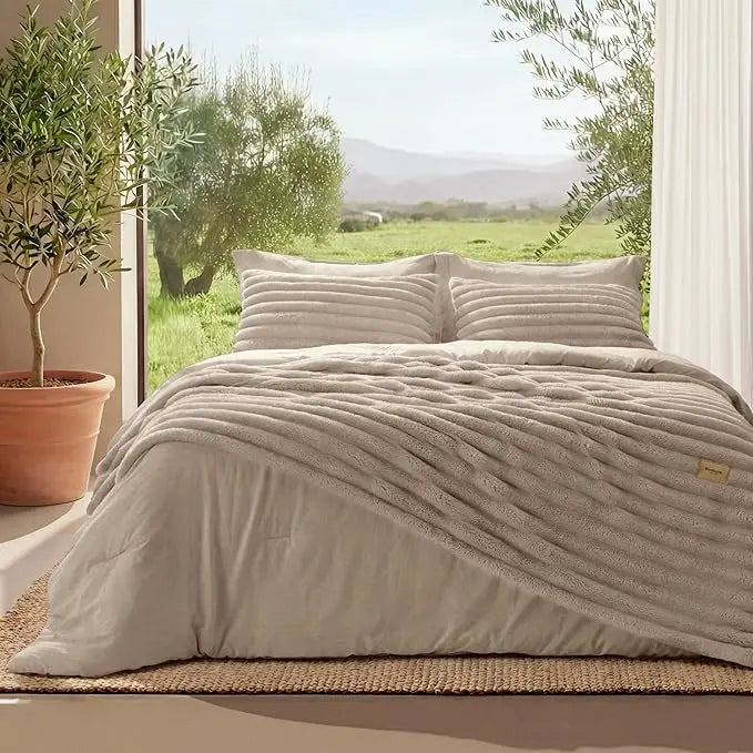 SnapTech 2-in-1 Comforter Set 6 Pieces — Gentlesoft All Season with Detachable Fluffy Blanket